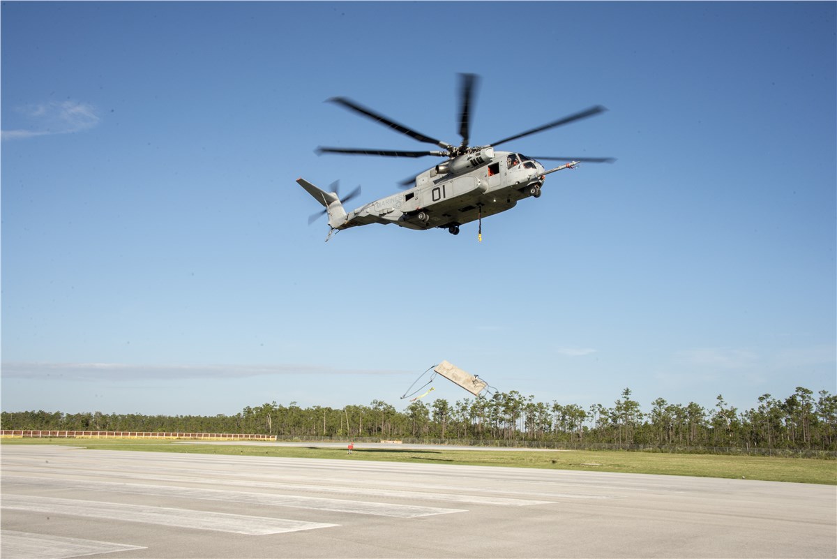CH53K Demos Dual Hook Jettison for 1st Time