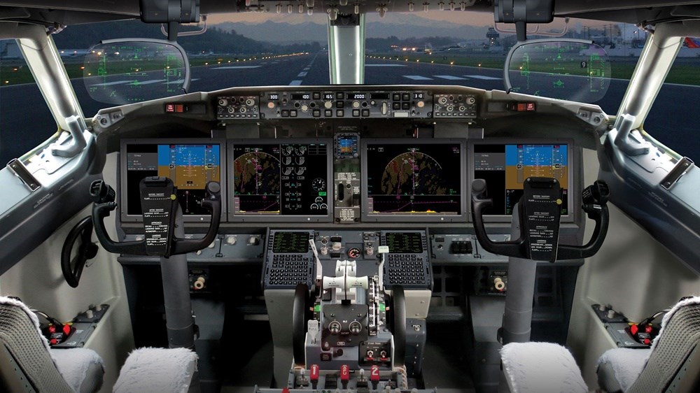Boeing to offer Rockwell Collins EFVS and Dual HGS as linefi