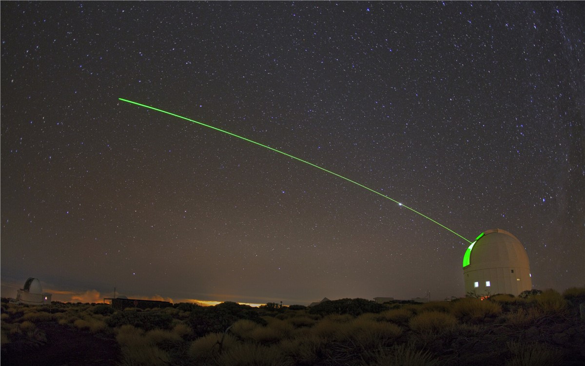 1st Laser Detection of Space Debris in Daylight