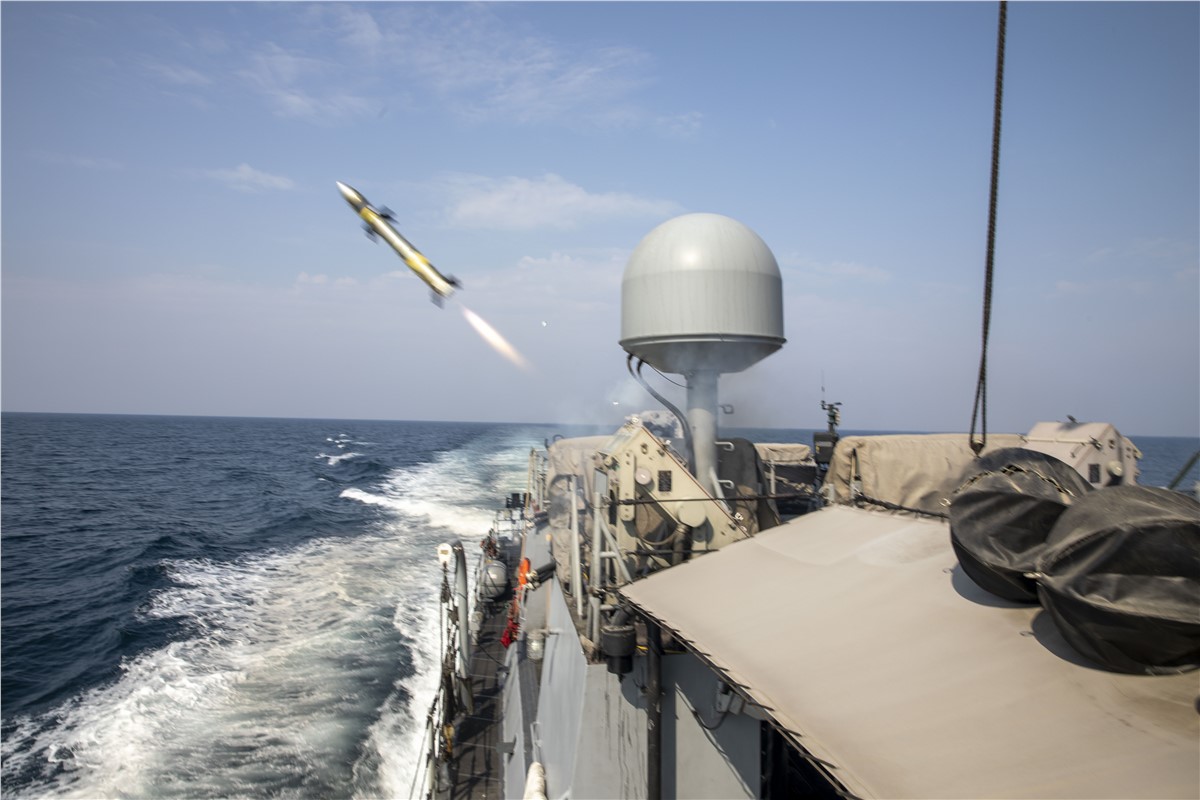 US Navy Conducts Annual Live Fire Missile Exercise in Arabia