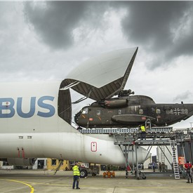 Image - Airbus Tests Loading System for Outsized Military Cargo on Beluga