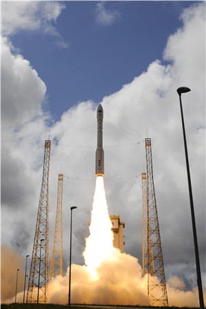 Vega VV04 IXV Liftoff