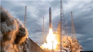  ESA/Arianespace/CNES &copy;