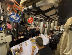 Dining in a submarine ESA/Portuguese Space Agency/Portuguese Navy  &copy;