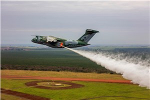  Embraer &copy;