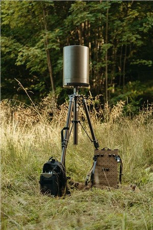Sirius Compact for communications Tripod Saab AB &copy;
