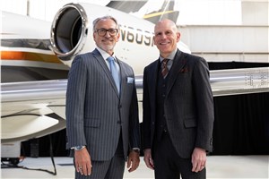  Embraer &copy;