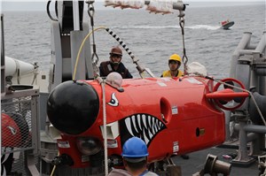  U.S. Navy photo by Lt. j.g. Jacob Kinnear. &copy;