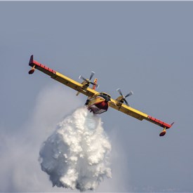 Manitoba Confirms Intent to Purchase De Havilland Canadair 515 Waterbombers