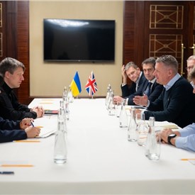 Hundreds of Missiles Delivered to Ukraine Months Ahead of Schedule As UK Leads Kyiv Trade Delegation