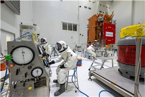 Sentinel-1D fuelled in Kourou ESA-CNES-ARIANESPACE/Optique video du CSG - P. Piron  &copy;