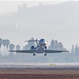 New Super-Midsize Gulfstream G300 Takes Flight