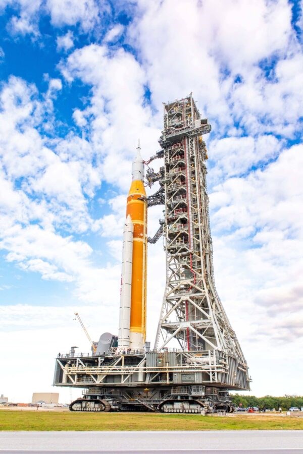 Amentum Leads Successful Artemis II Rollout in Critical Preparation Phase of NASA Launch