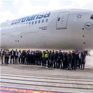  Lufthansa Technik &copy;