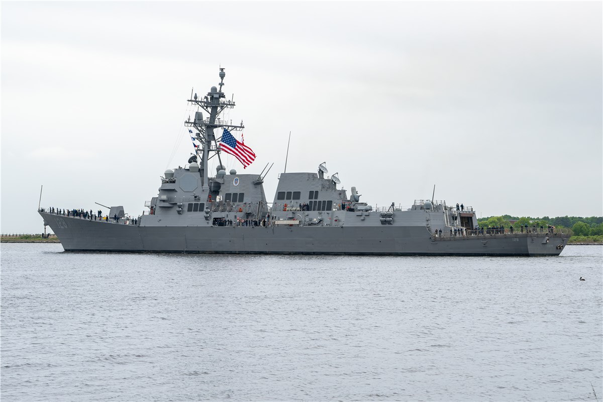 Flight III Destroyer Ted Stevens (DDG 128) Sails Away from HII's Ingalls Shipbuilding  HII &copy;